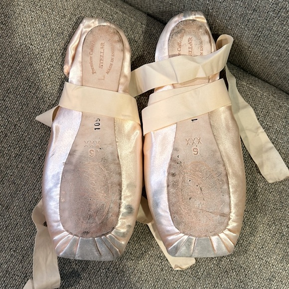 COPY - Pointe Shoe Bundle! - Picture 5 of 7